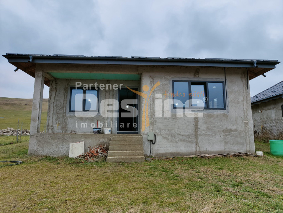 BOGONOS - Casă individuală 2 camere 74 mp + 500 mp teren