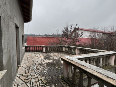 Casa duplex in centru, Valenii de munte