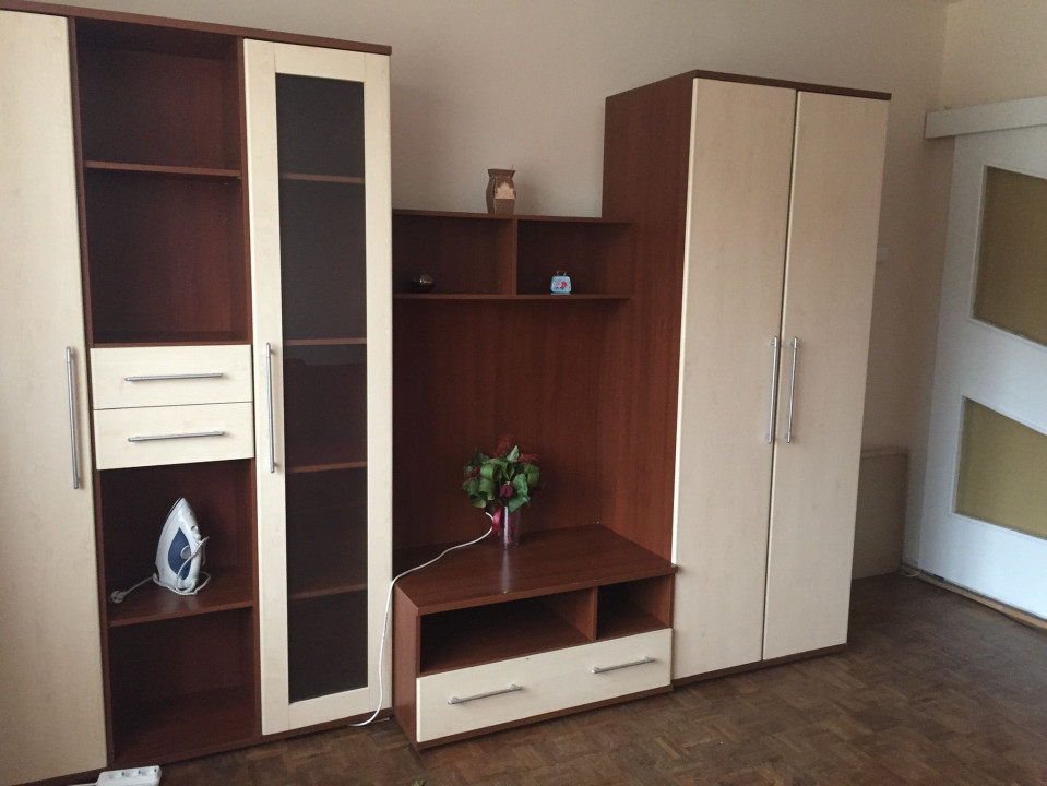 Apartament cu 2 camere, Piața Mihai Viteazu, Cluj-Napoca 