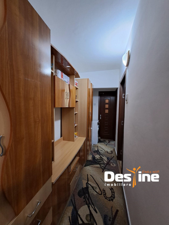 Alexandru cel Bun - Zimbru  apartament 4 camere, semidecomandat,  63,5 mp