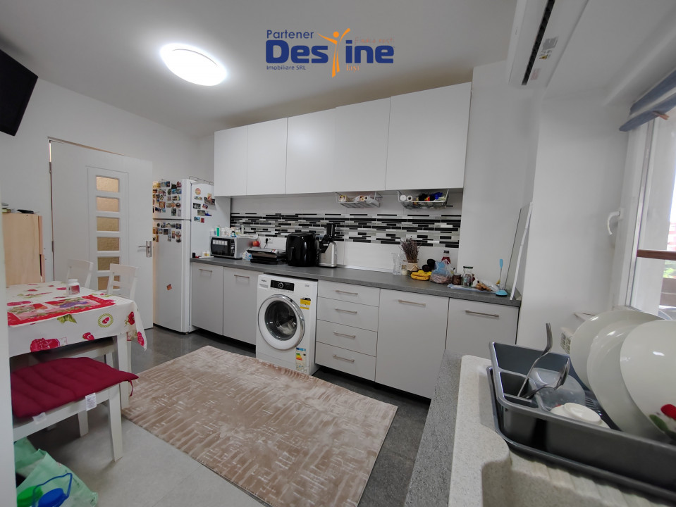 Păcurari - Apartament 4 camere DECOMANDAT 103 MP