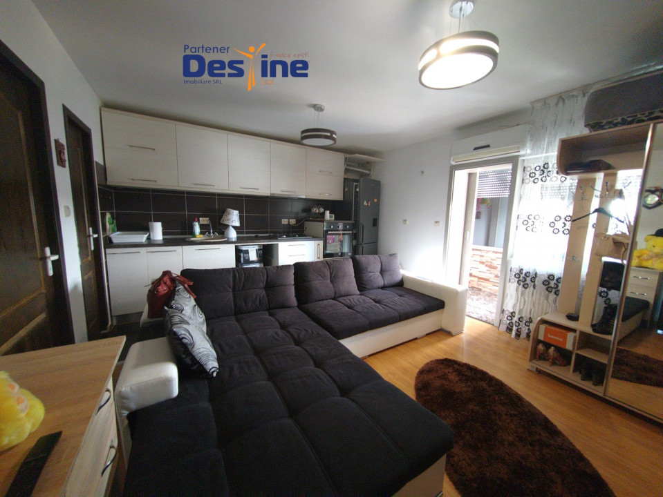 Apartament 2 camere 46 mp + loc parcare + boxa - Bucium-Visan