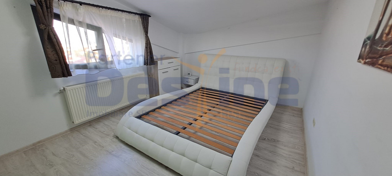 Apartament 2 camere, decomandat , Galata 