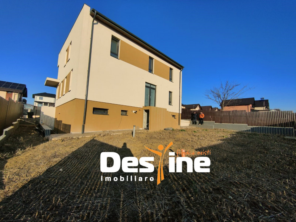 Valea Lupului - Casa D+P+E cu 6 camere 268 mp Utili 1007(€/MP)