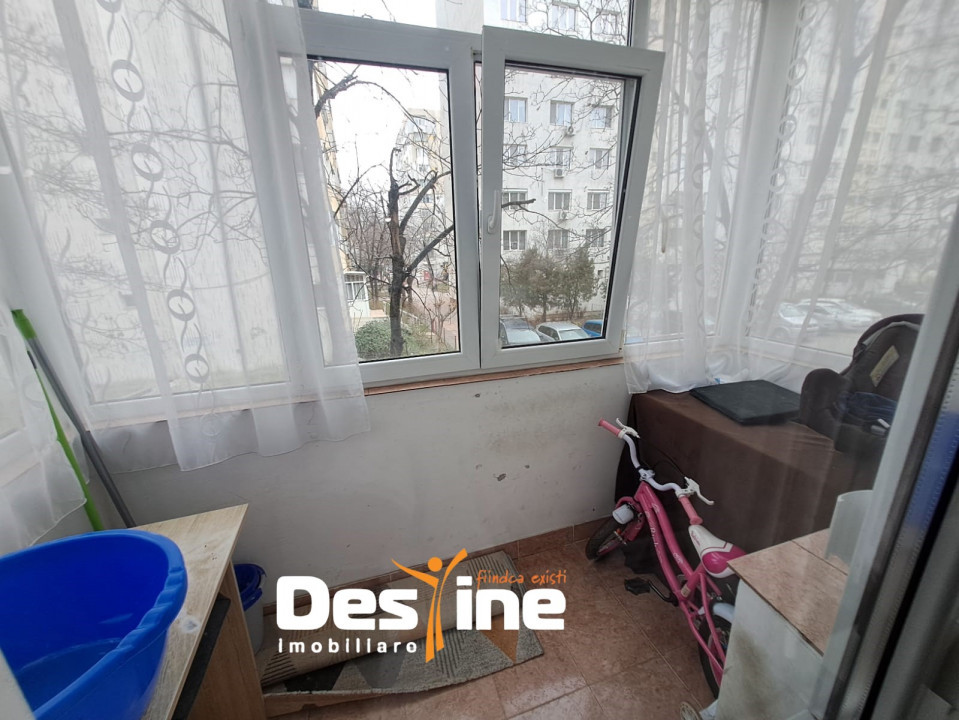 ALEXANDRU CEL BUN, apartament 3 camere, semidecomandat