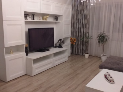 Apartament 3 camere DECOMANDAT 100 MP zona Păcurari - Șos. Rediu