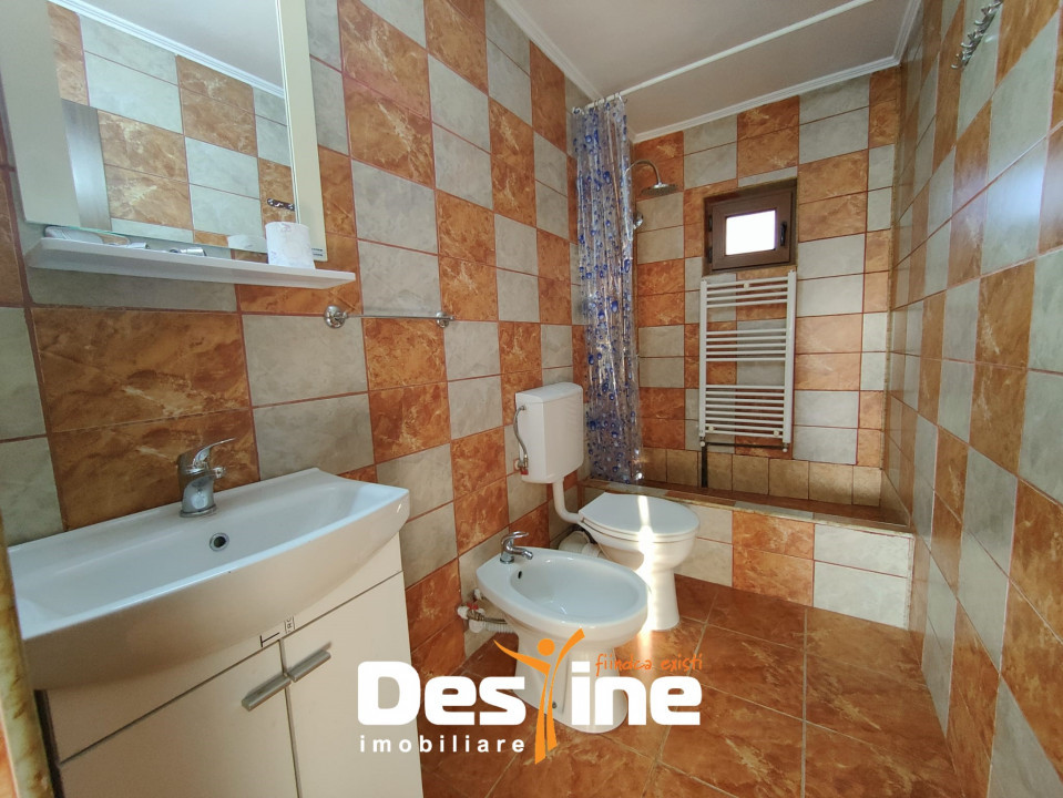 Apartament 2 camere la Vilă 86 mp+grădină - Plopii fără soț