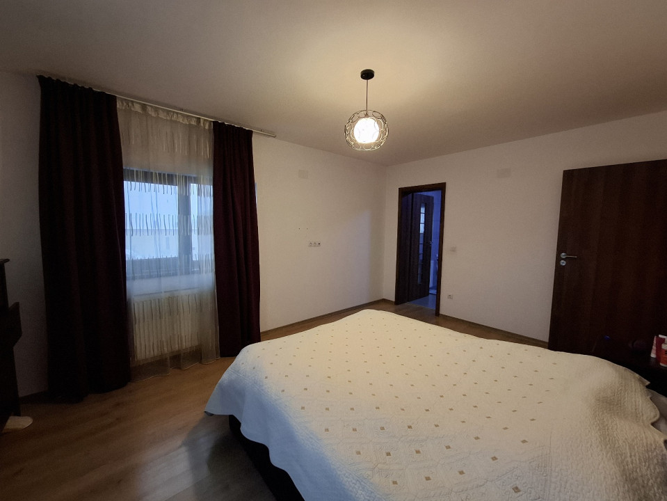 Vila 5 camere, 500 mp teren , Cocosesti Prahova