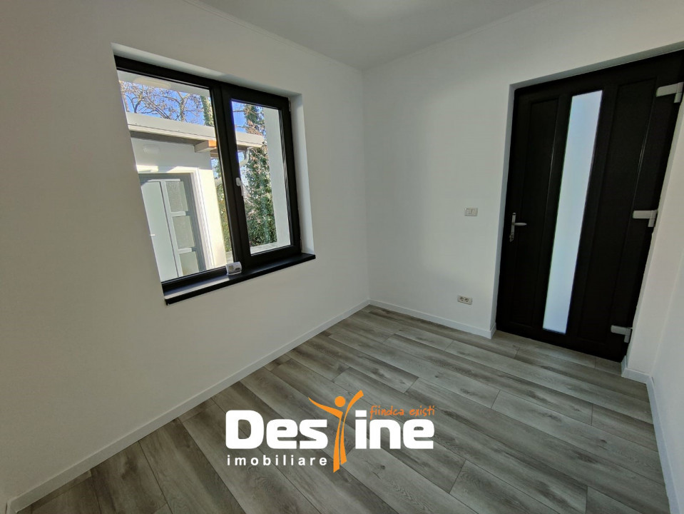 DE ÎNCHIRIAT-CASA 3 camere 62mp+Anexa GARSONIERA+400 mp teren-Sărărie