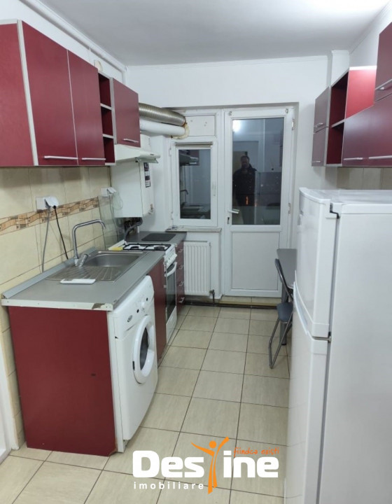 DE INCHIRIAT Apartament 3 camere pe BD.INDEPENDENTEI, mobilat si utilat, RENOVAT