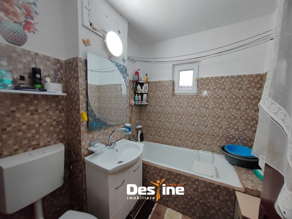 NICOLINA 1 - Apartament 3 camere DECOMANDAT, 72 mp MOBILAT și UTILAT