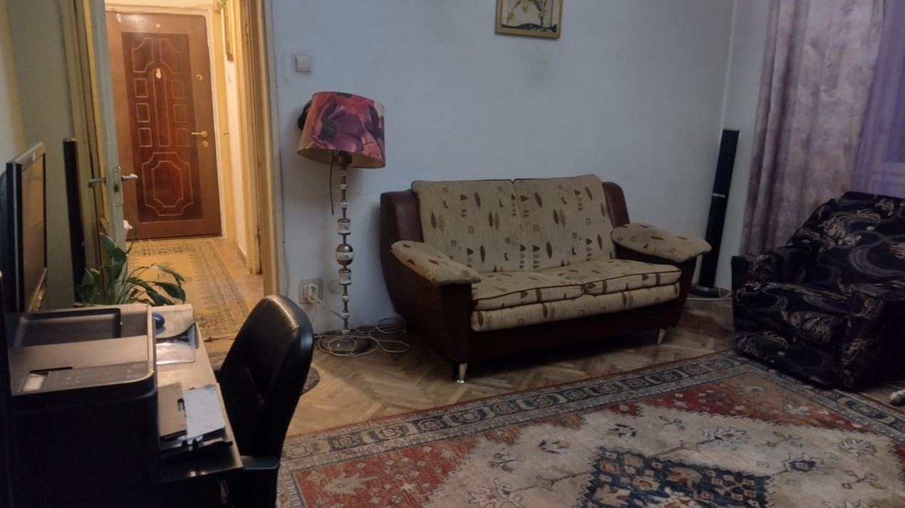 VANZARE APARTAMENT 3 CAMERE CALEA GIULESTI 