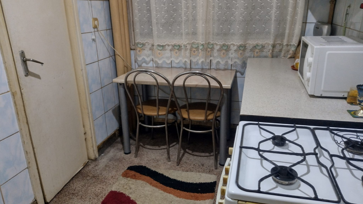 VANZARE APARTAMENT 3 CAMERE CALEA GIULESTI 