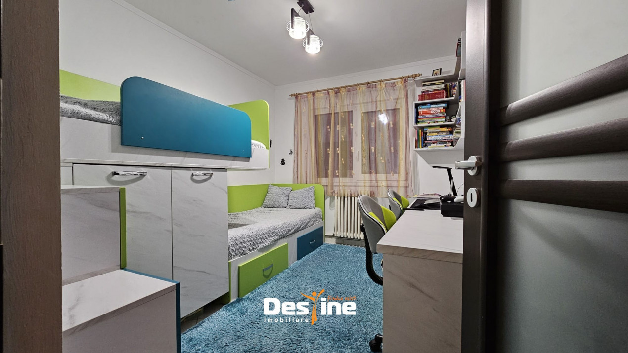 NICOLINA 1 - Apartament 3 camere DECOMANDAT, 76,57 mp MOBILAT și UTILAT