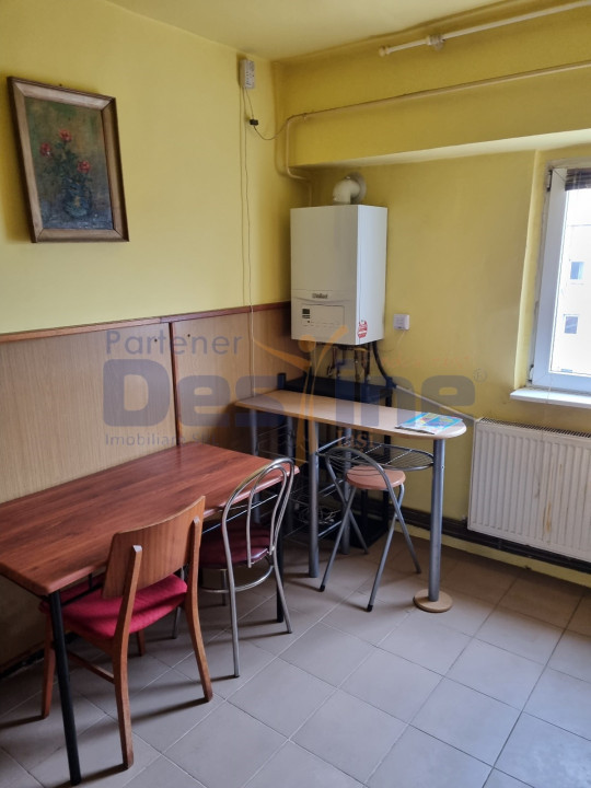 Apartament 3 camere DECOMANDAT 80 mp ETAJ 8/8 LIFT - PĂCURARI-PETROM