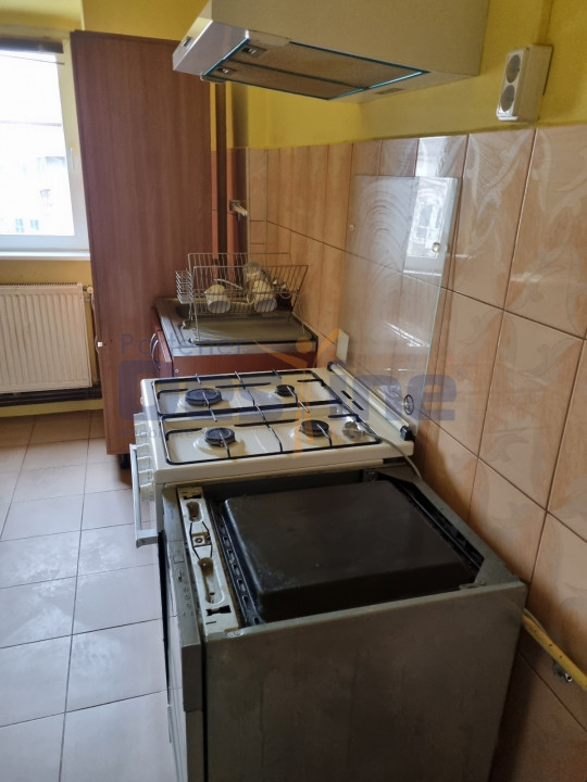 Apartament 3 camere DECOMANDAT 80 mp ETAJ 8/8 LIFT - PĂCURARI-PETROM