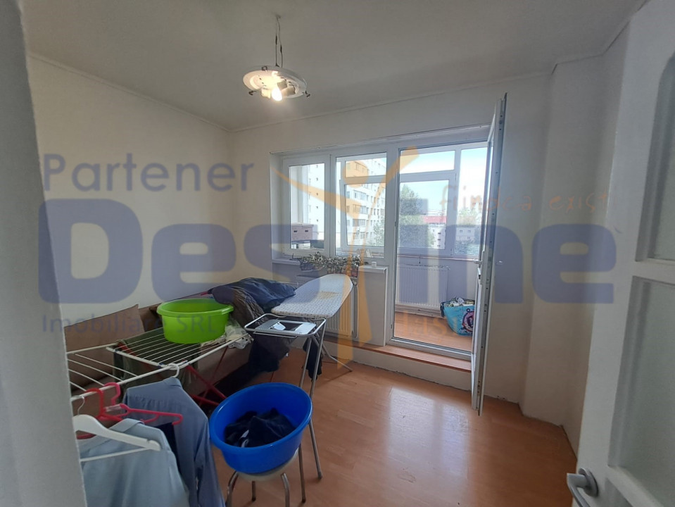 Apartament 3 camere DECOMANDAT, 70 mp,  ALEXANDRU CEL BUN