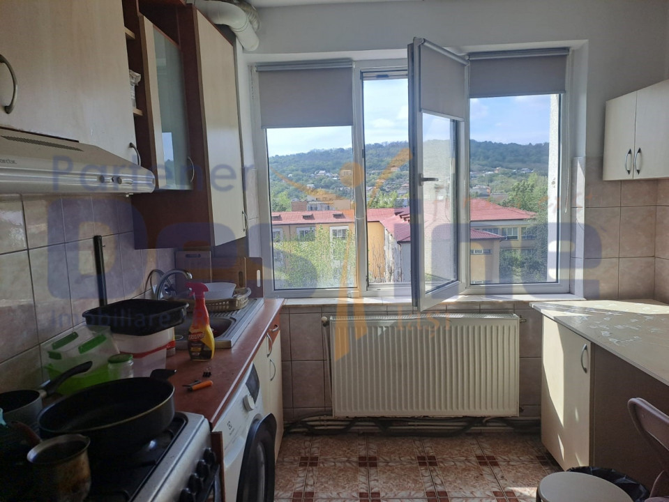 Apartament 3 camere DECOMANDAT, 70 mp,  ALEXANDRU CEL BUN