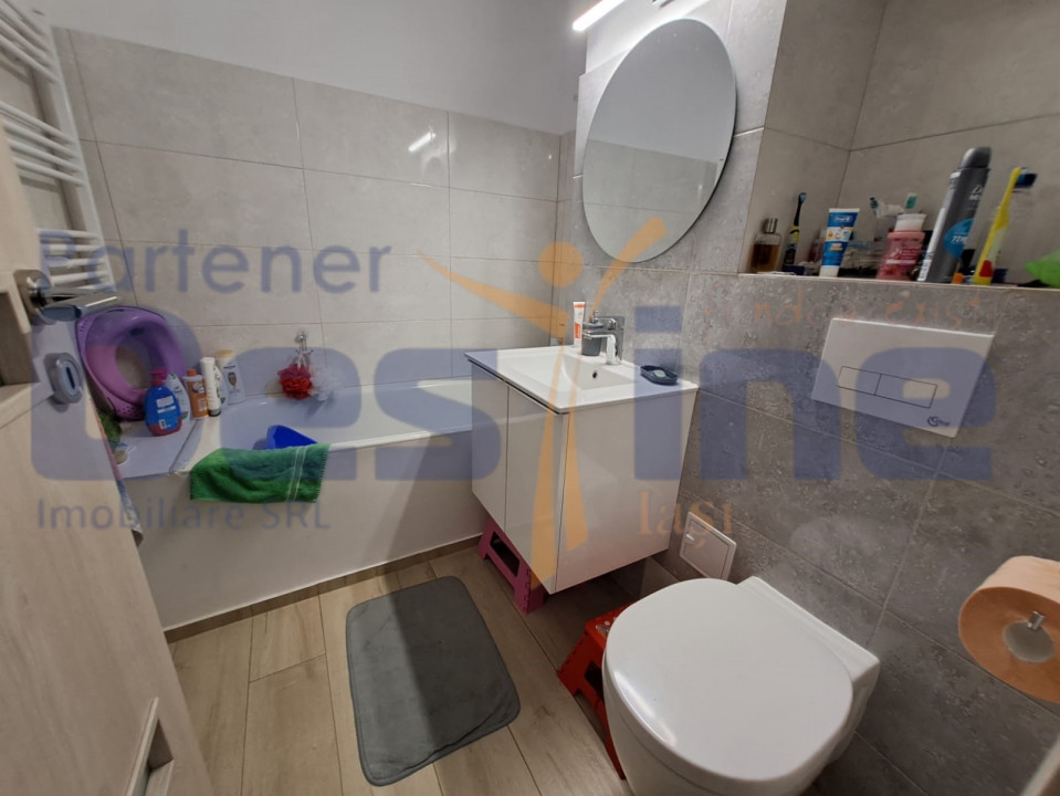 Apartament 4 camere, semidecomandat, Zimbru