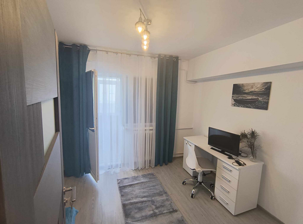 APARTAMENT 4 CAMERE DE VANZARE ULTRACENTRAL ETAJ 6