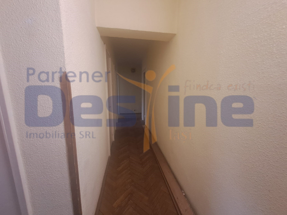 Apartament 4 camere, decomandat, Galata 