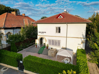 VILA DE VANZARE EFORIE SUD - AFACERE LA CHEIE - 11 camere cu bai proprii 
