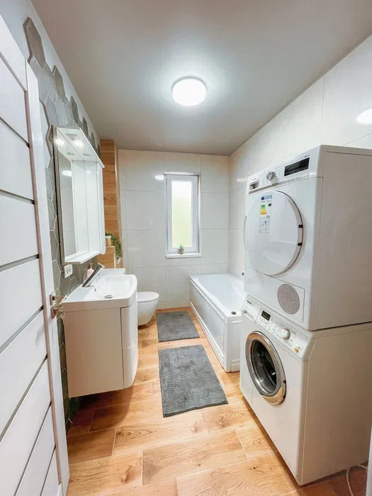 Apartament 2 camere lux 75 MP, etajul 1, TRACTORUL Brasov