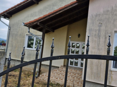 Casă de vânzare nouă