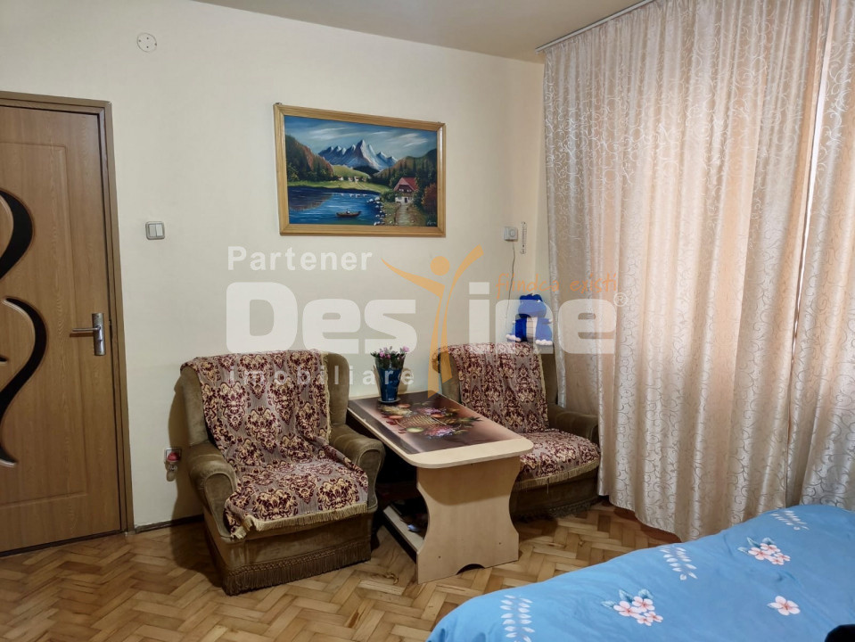 Apartament 2 camere bloc caramida etaj 1