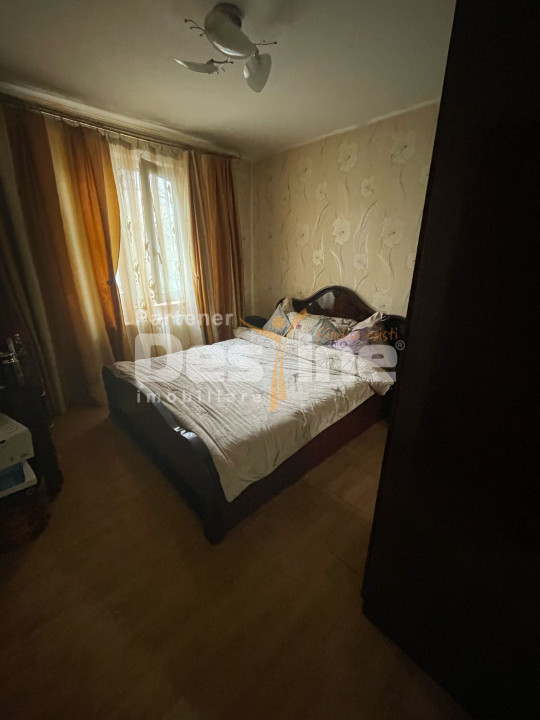 APARTAMENT 3 CAMERE DECOMANDAT, RAHOVA, DE VANZARE