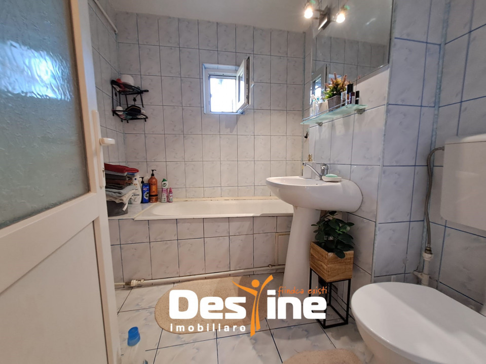 Alexandru cel Bun, ap 3 camere, DECOMANDAT , 60 mp, 101.900 EURO