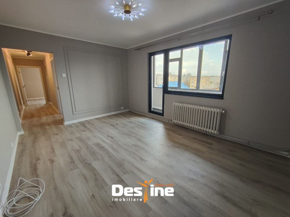Tătărași - Apartament 3 camere 67 mp, intermediar, renovat