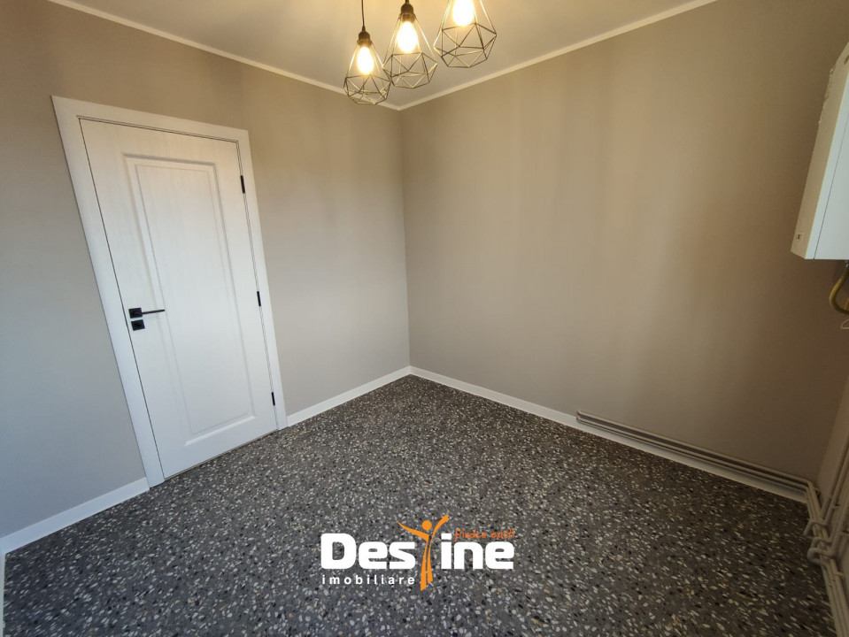 Tătărași - Apartament 3 camere 67 mp, intermediar, renovat