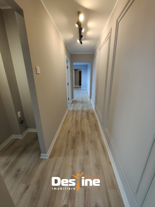 Tătărași - Apartament 3 camere 67 mp, intermediar, renovat