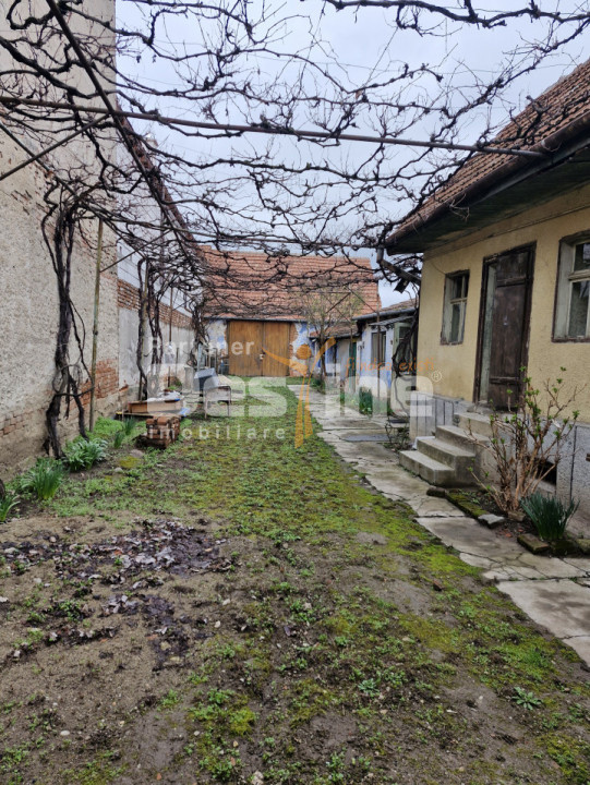 Casă necesită renovare