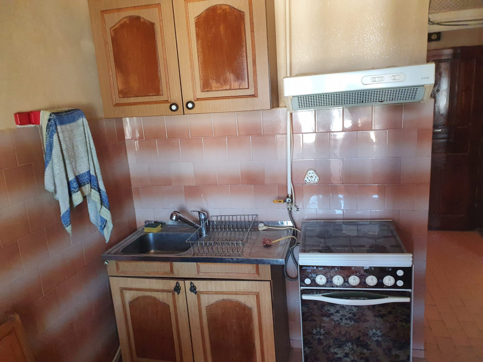 Apartament 3 camere cu centrala proprie