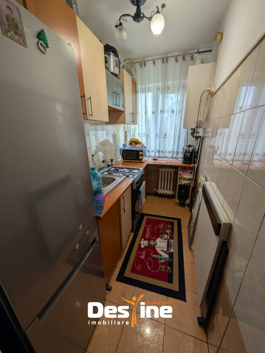 Zimbru - Apartament 2 camere etaj 2 mobilat + utilat