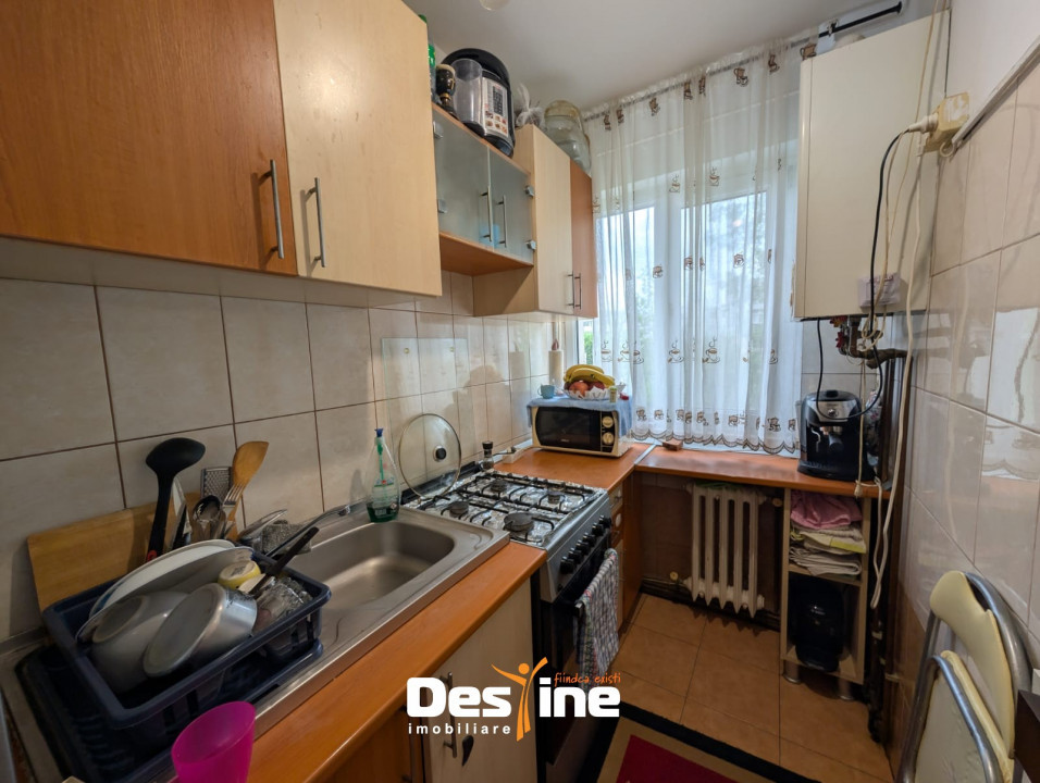 Zimbru - Apartament 2 camere etaj 2 mobilat + utilat
