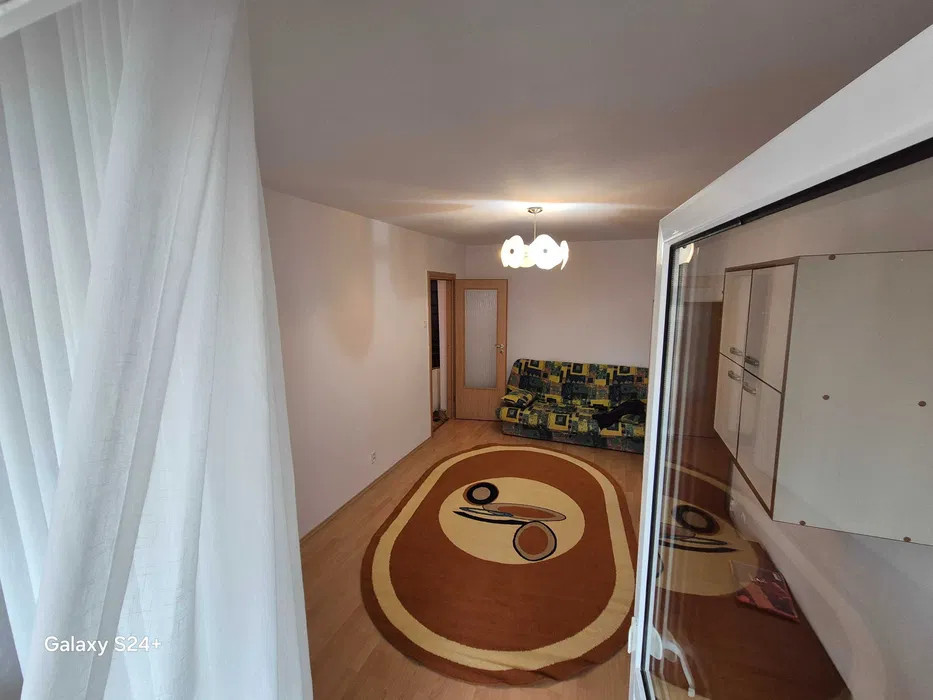 Apartament 2 cam 50 MP, et 6, RACADAU