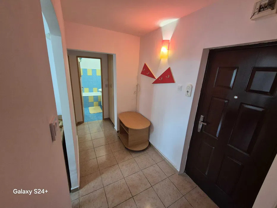 Apartament 2 cam 50 MP, et 6, RACADAU