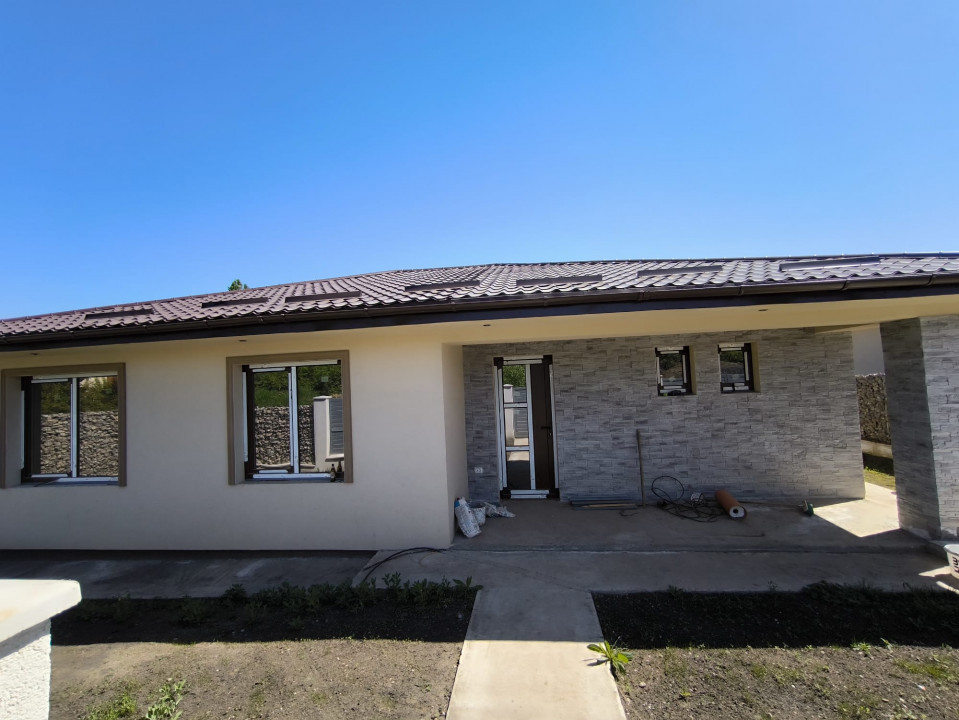 Ocazie, casa parter 4 c. 120 mp Visan, Bucium