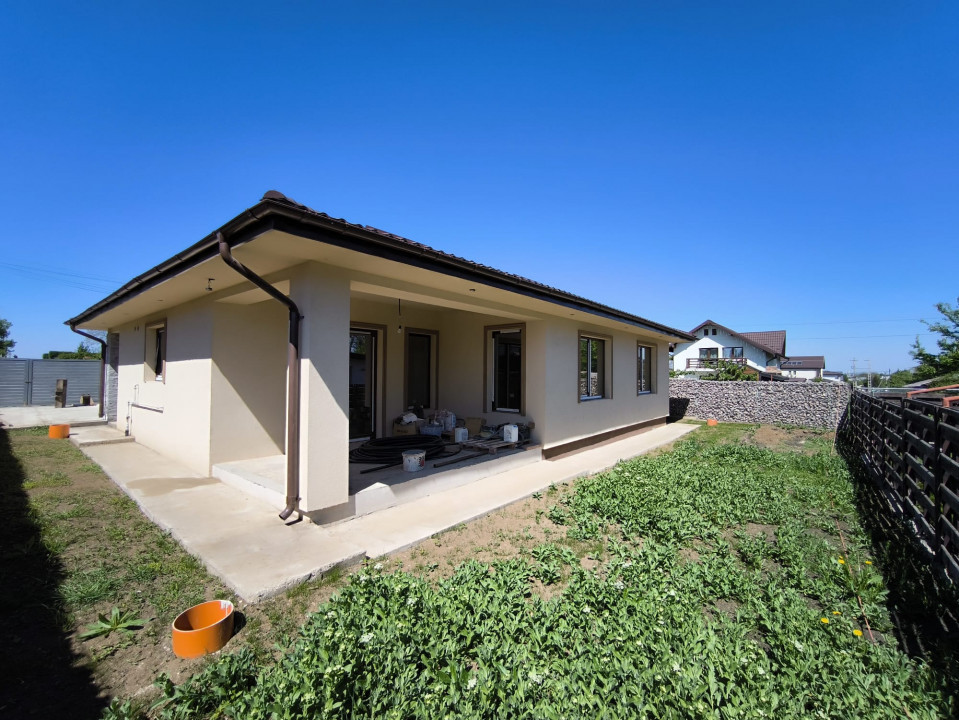 Ocazie, casa parter 4 c. 120 mp Visan, Bucium