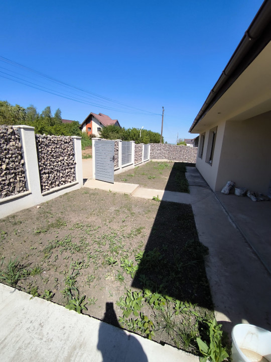 Ocazie, casa parter 4 c. 120 mp Visan, Bucium