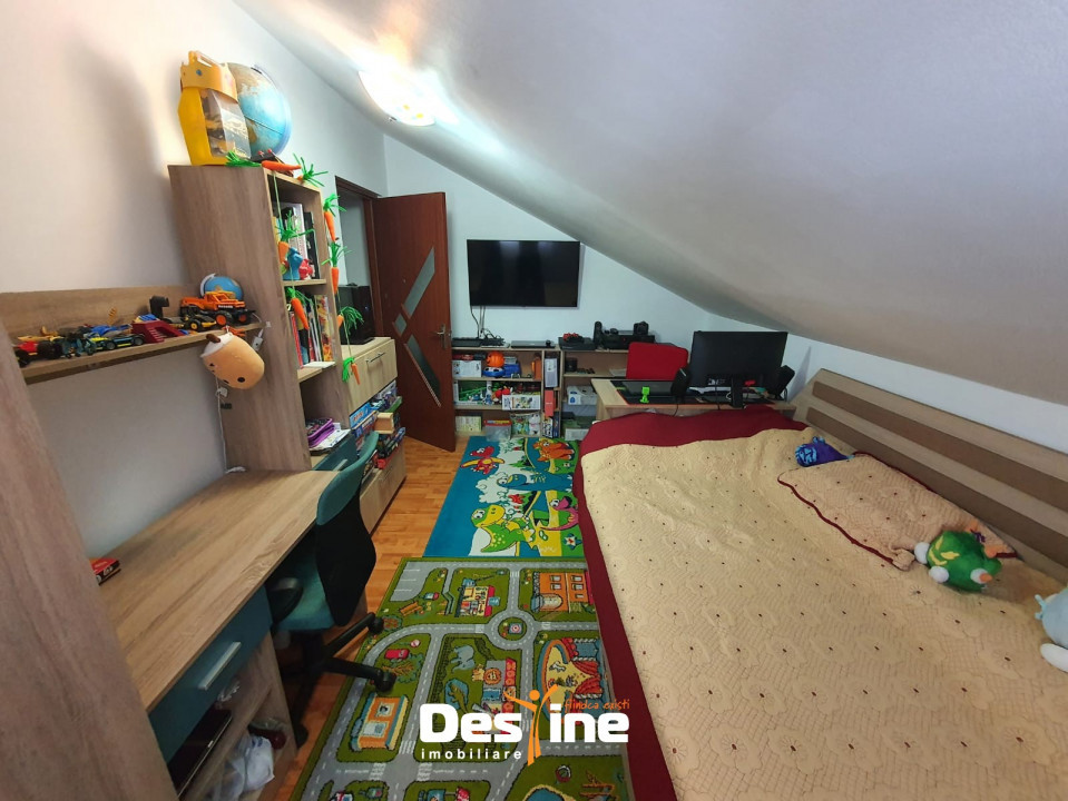 Apartament 3 camere 73 mp etaj 3 - zona Tătărași - Aviației