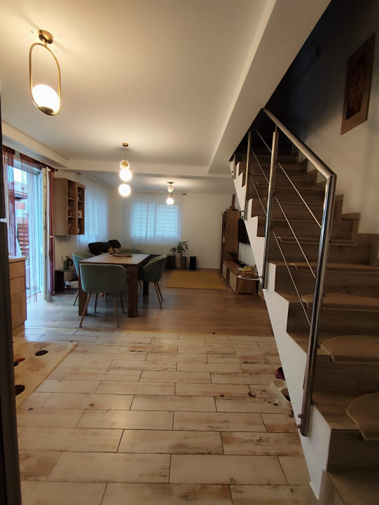 Casa duplex 150 MP, PARTER + ETAJ, LIZIERA TRIAJ