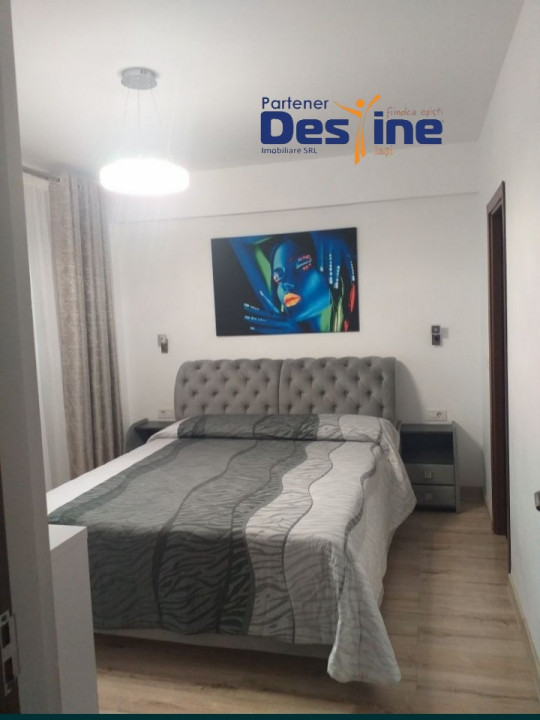 Apartament 3 camere DECOMANDAT 100 MP zona Păcurari - Șos. Rediu