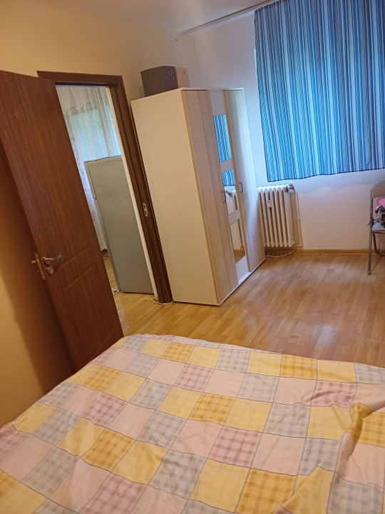 Apartament 2 camere de închiriat – Zona Alexandru cel Bun – 300€/lună