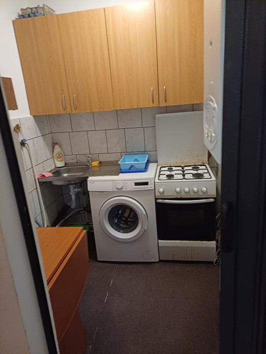Apartament 2 camere de închiriat – Zona Alexandru cel Bun – 300€/lună