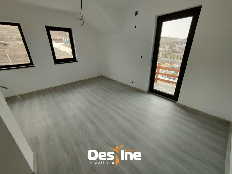 Casă individuală 4 camere  114 MP cu teren 500 Mp - Hlincea