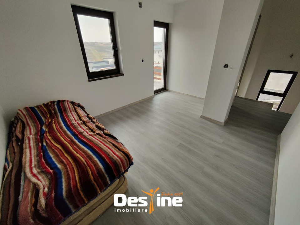 Casă individuală 4 camere  114 MP cu teren 500 Mp - Hlincea